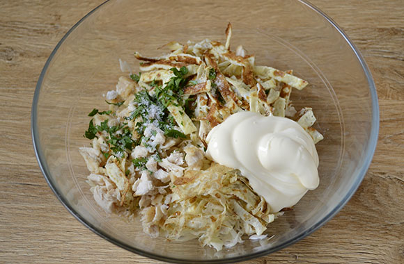 салат с яичными блинчиками рецепт фото 7